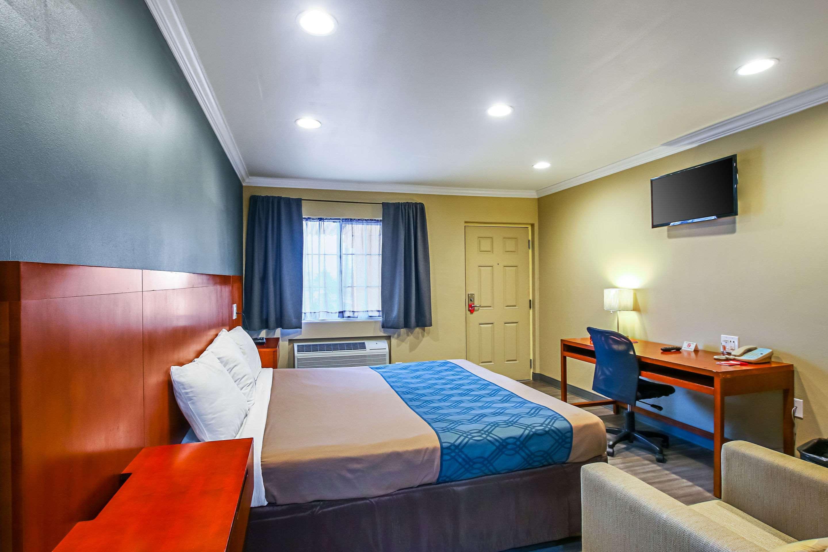 Hotel Econo I-215 San Bernardino